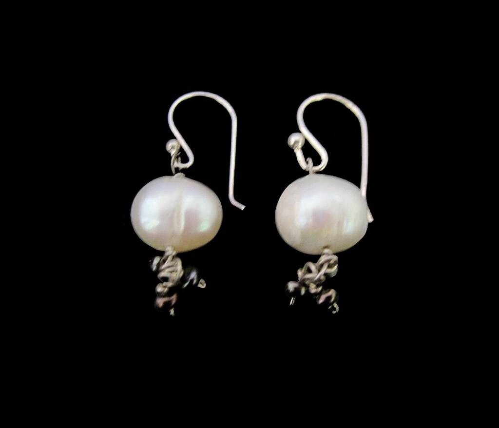 PEARL WITH TRIPLE DROP EARRING