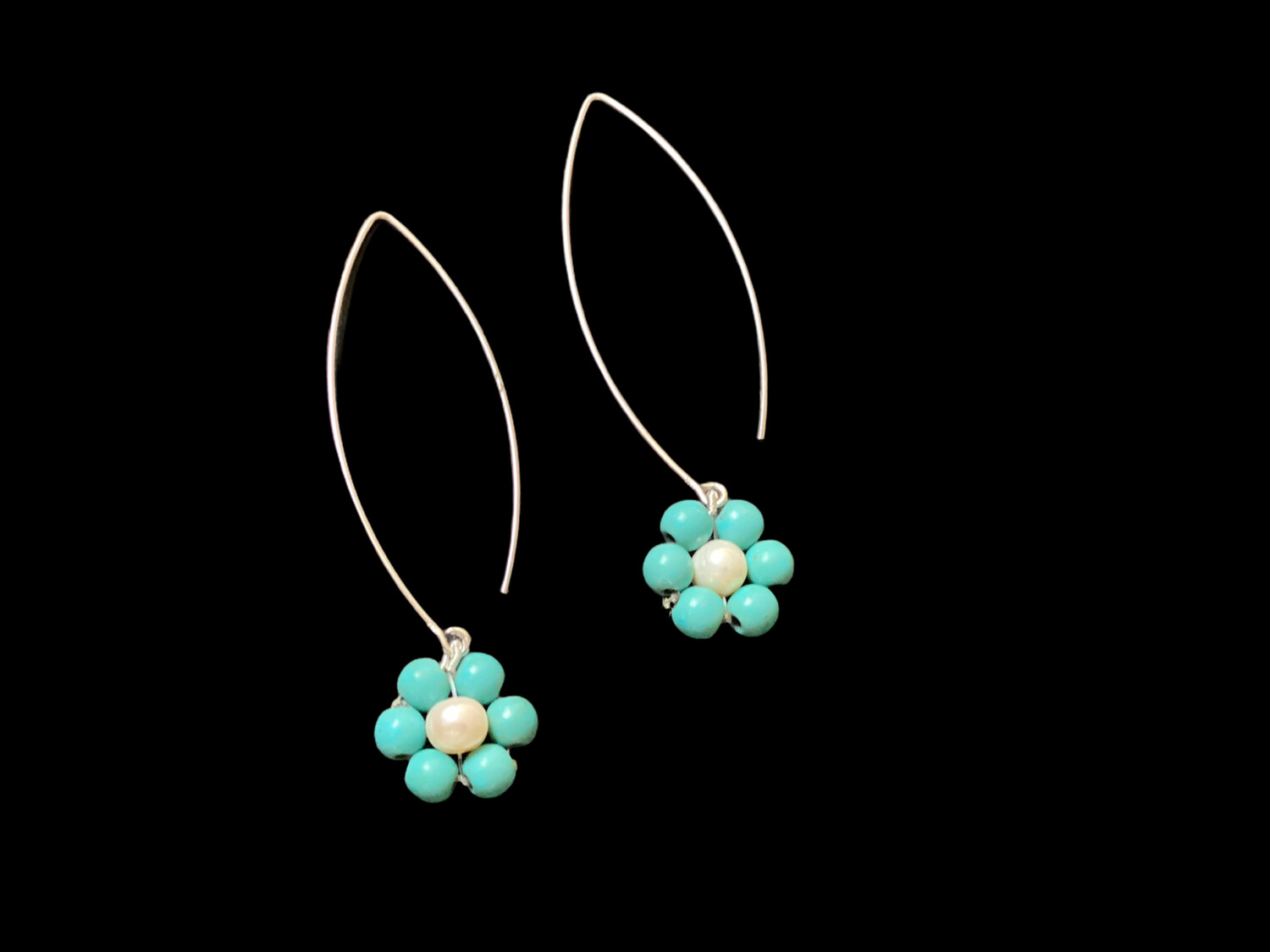 Oval hook earrings with gemstone flowers
