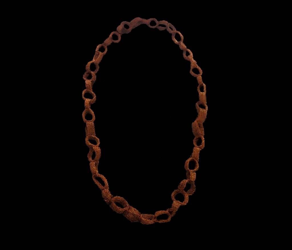 LONG COPPER HOOP NECKLACE