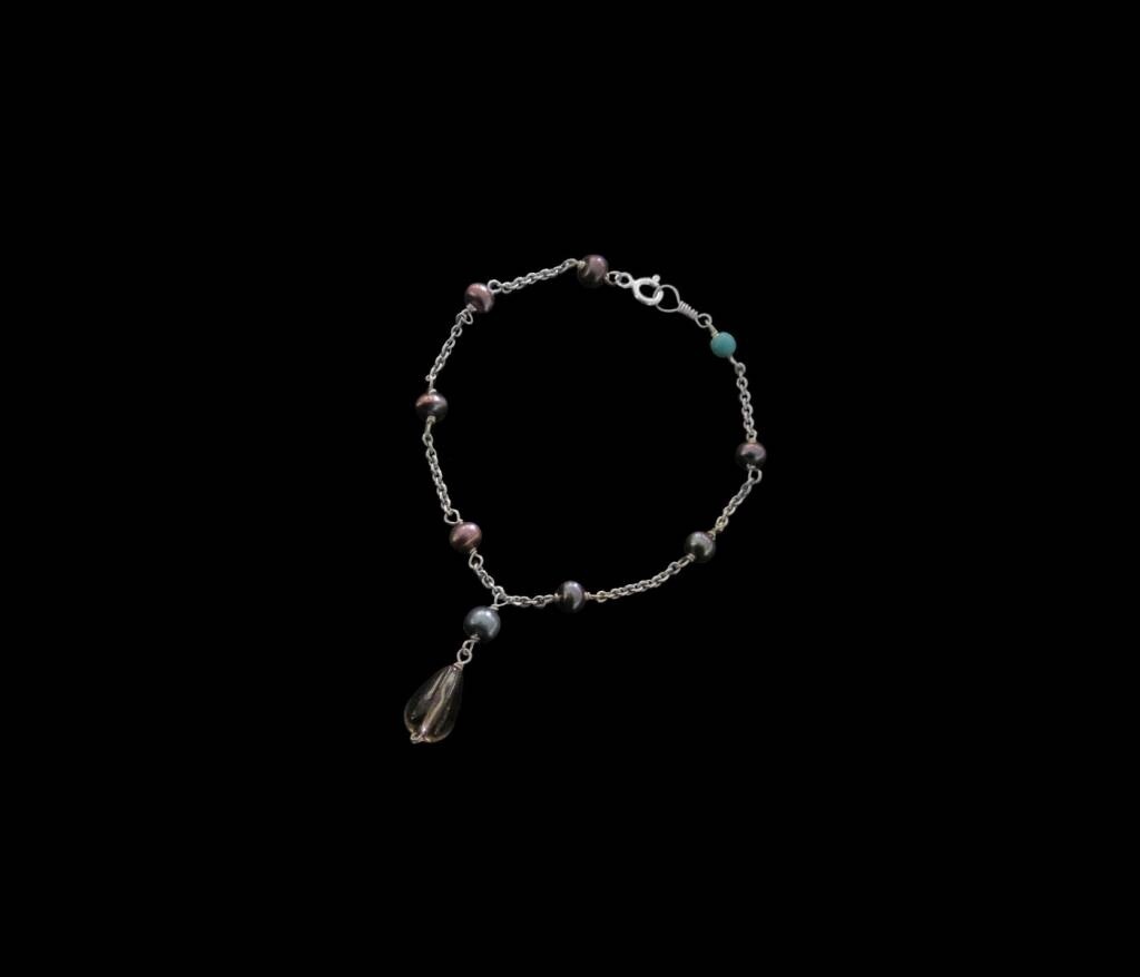 SILVER CHAIN BRACELET WITH PEARLS
