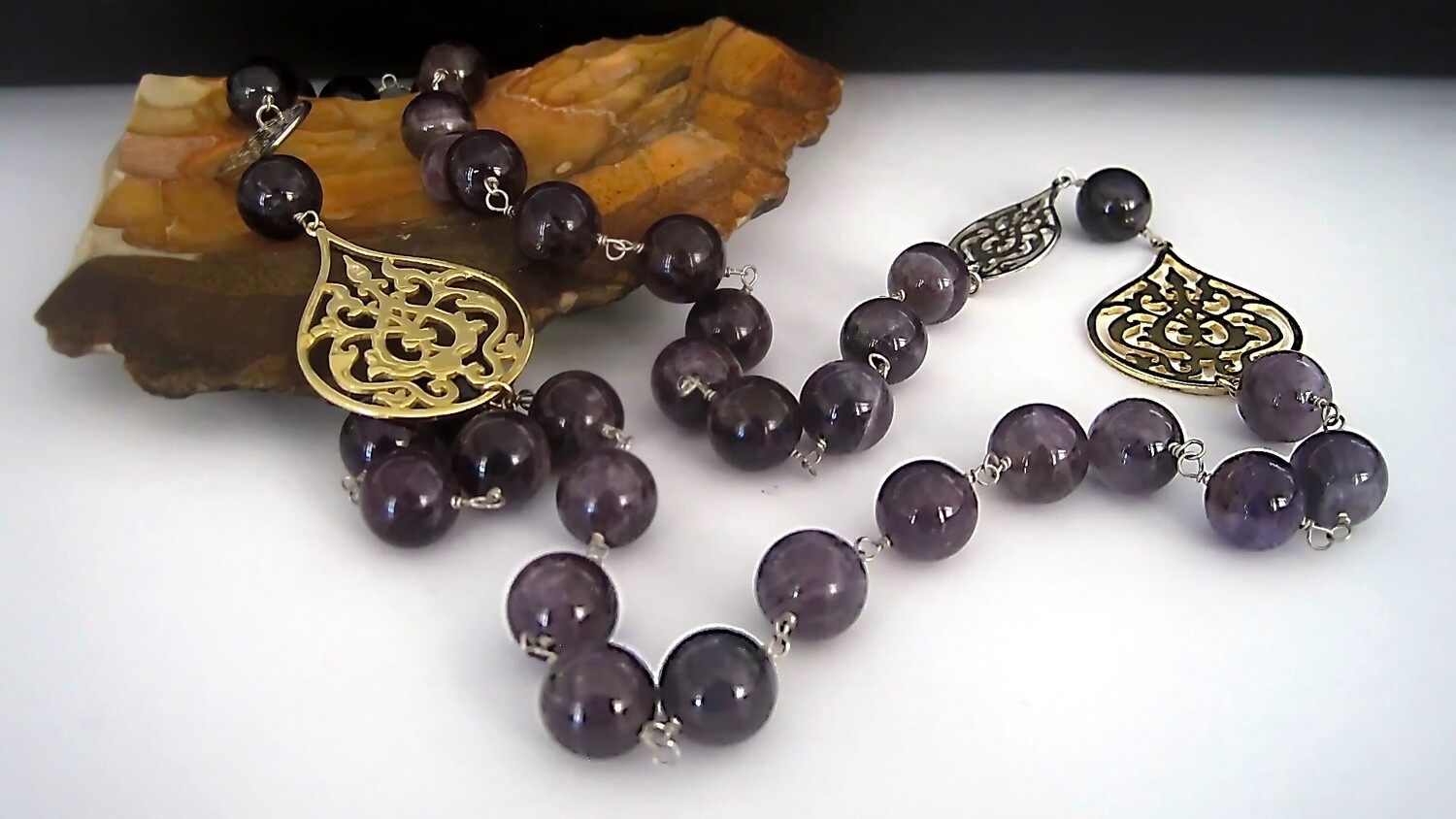 LONG AMETHYST NECKLACE WITH GP ARABESQUE