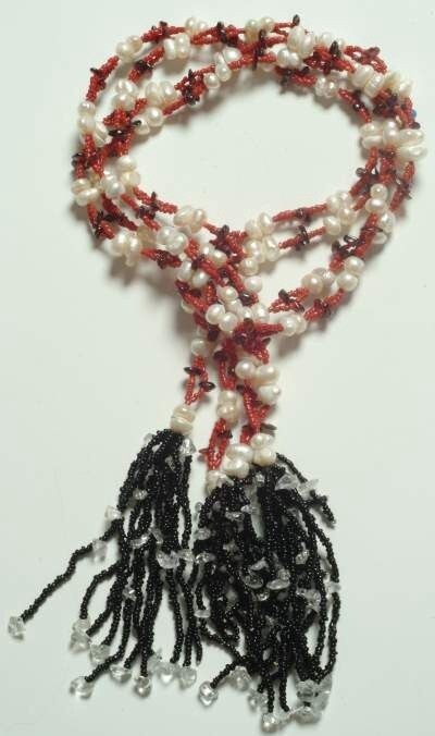PEARL TIE NECKLACE WITH BEDOUIN BEADS