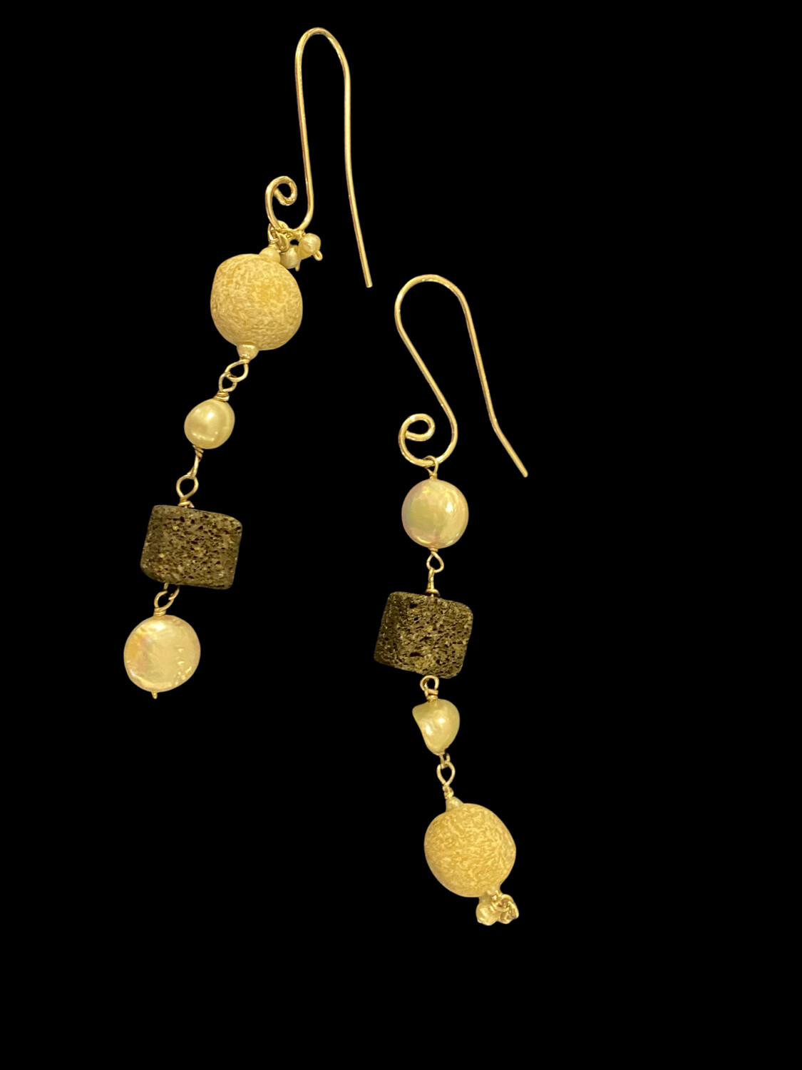 S curve hook earrings with black and white kunouz stones