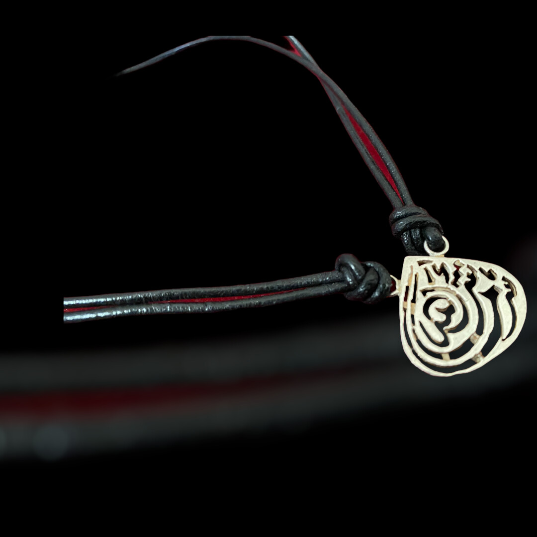LEATHER NECKLACE WITH ALMOND MASHA'ALLAH
