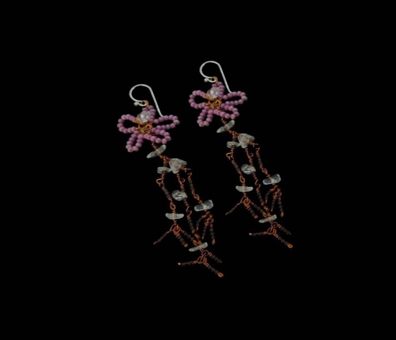 Flower earrings with tassel