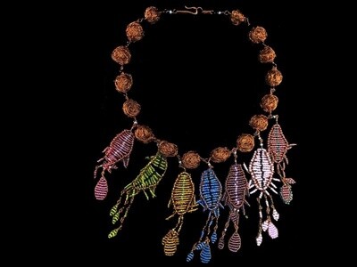Fallahi necklace with pine motif pendants