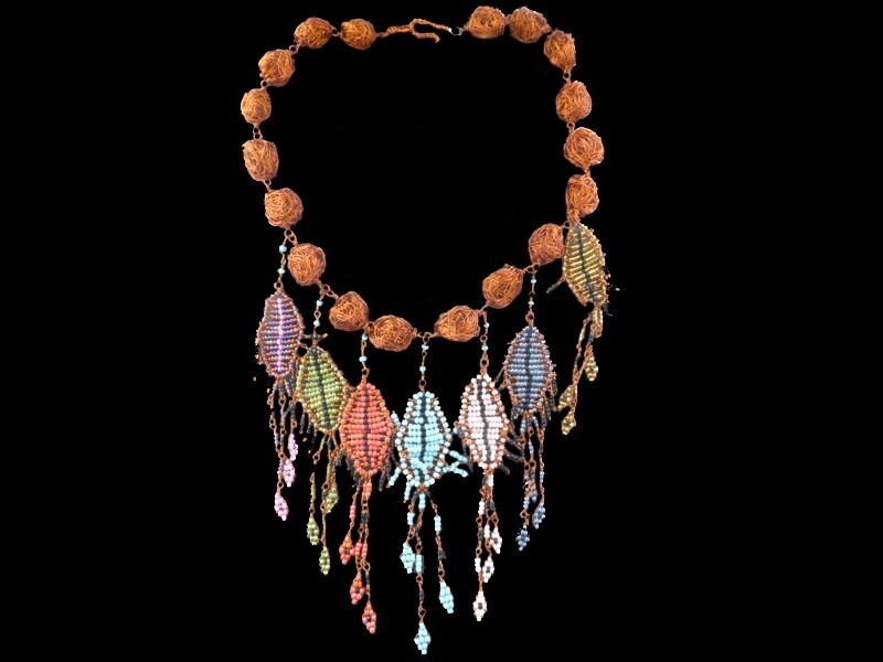 Fallahi necklace with pine motif pendants