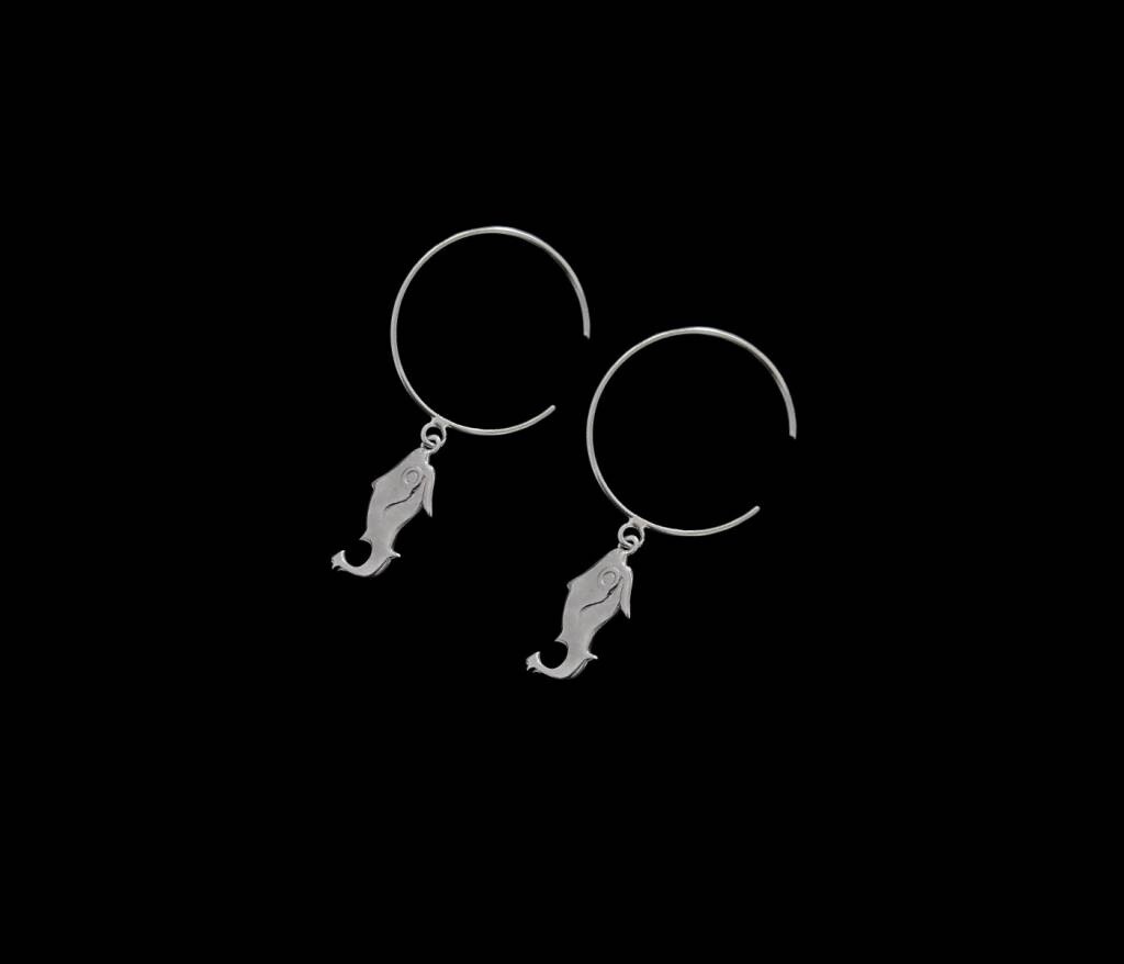 ROUND HOOP EARRINGS WITH JERASH FISH SILVER