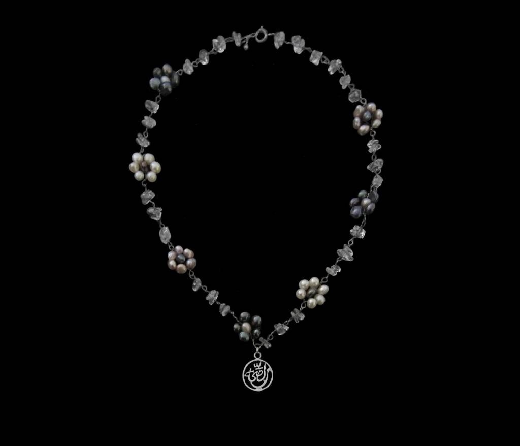 PEARL FLOWER NECKLACE. SALAM WORD