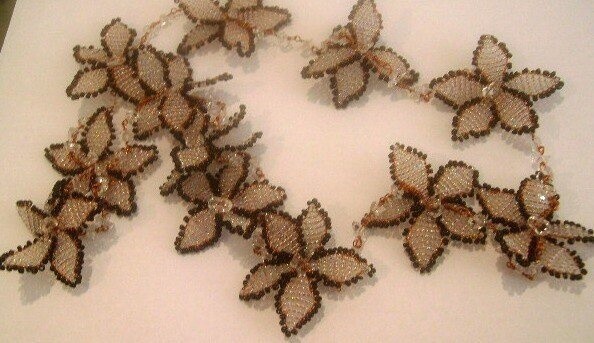 Long Narjis necklace