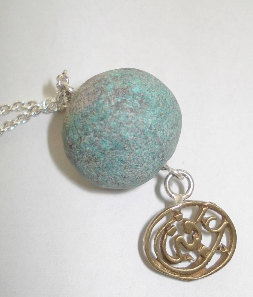 KUNOUZ NECKLACE WITH SALAM WORD