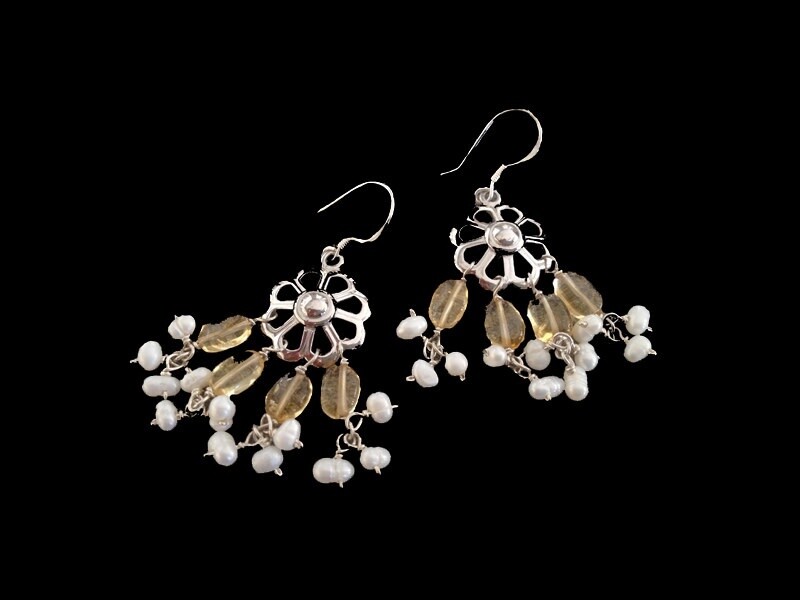 QASR MSHATTA EARRINGS WITH STONES &amp; DANGLES