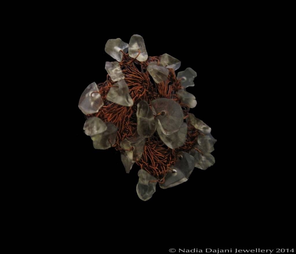 Lace ring with stone border