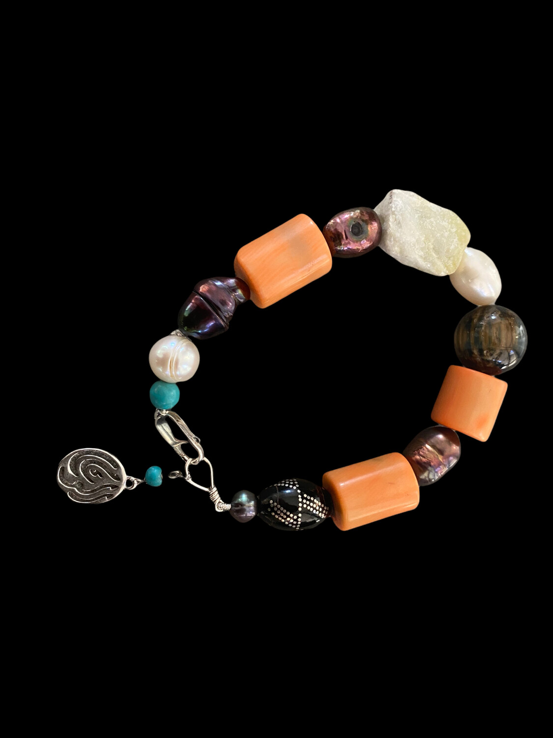 LARGE STONE BRACELET WITH CORALS
