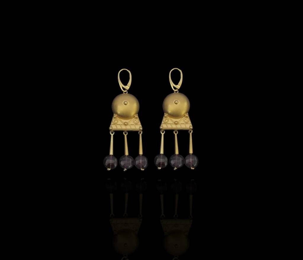 ROMAN EARRINGS WITH SOLID TASSELS