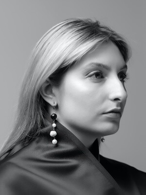 Kunouz Earring Black &amp; White