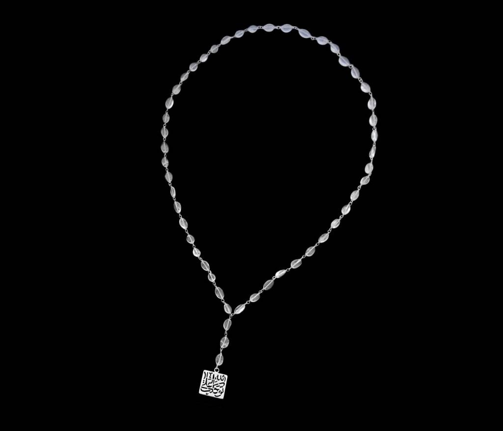 LONG STONE WIRE NECKLACE WITH SQUARE TAWAKUL