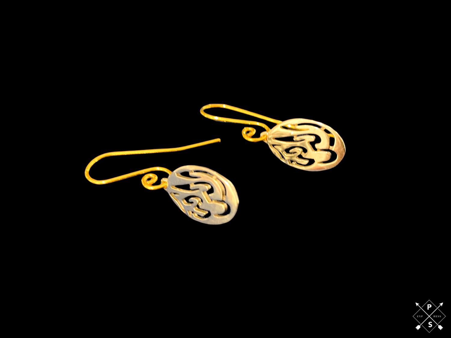 S CURVE GP EARRING HOOK WITH OVAL SALAM WORD