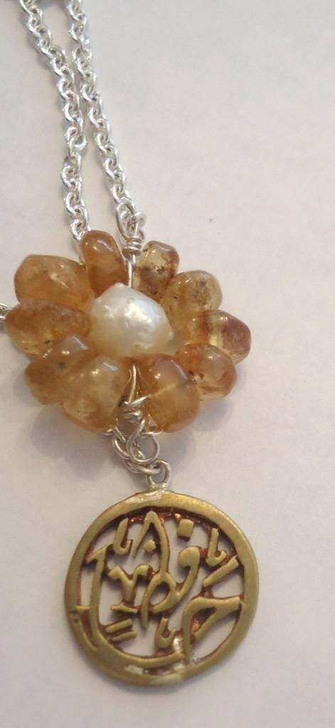 SILVER CHAIN NECKLACE. FLOWER. GP SALAM WORD