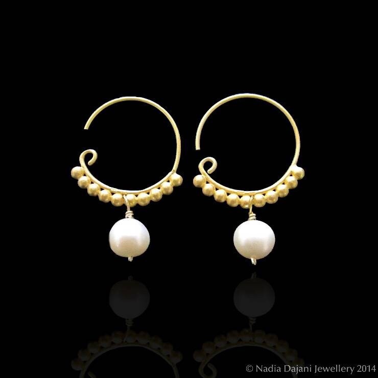 SILVER GP ROMAN HOOP EARRINGS WITH STONE DROP
