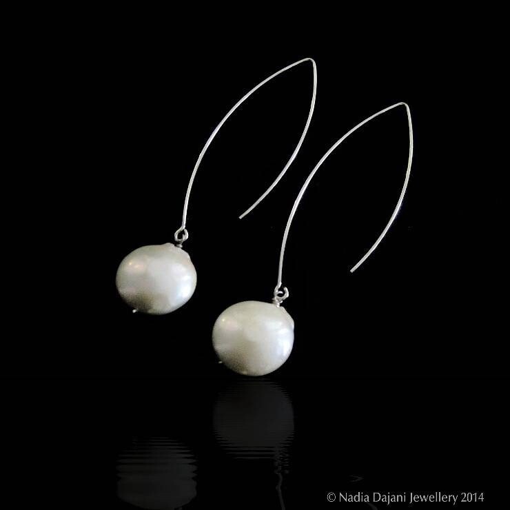 LARGE SILVER OVAL HOOKS LARGE PEARL DROPS