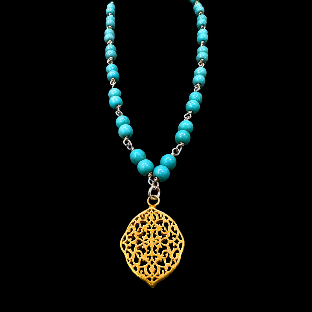 Stone Necklace &amp; Oval Arabesque Pendant