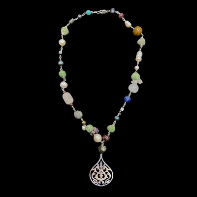 Kunouz Arabesque Necklace