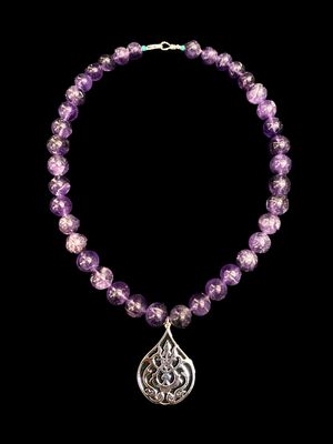 Gemstone Necklace With Arabesque Pendant
