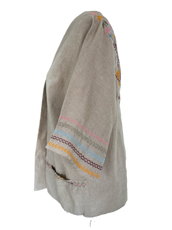 The Short Sleeve Linen Jacket With Hand Embroidery in Beige and Pink