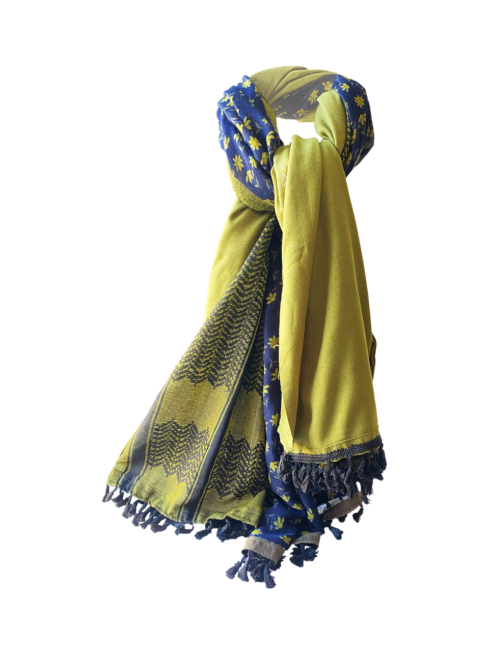 Hatta and Two Fabric Scarf Style 87