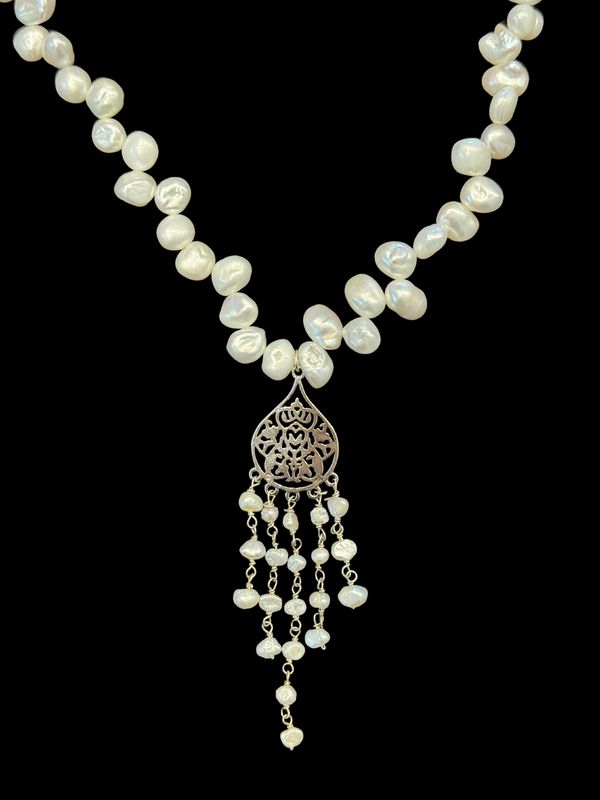 Pearl Necklace With Small Arabesque and Pearl Tassel