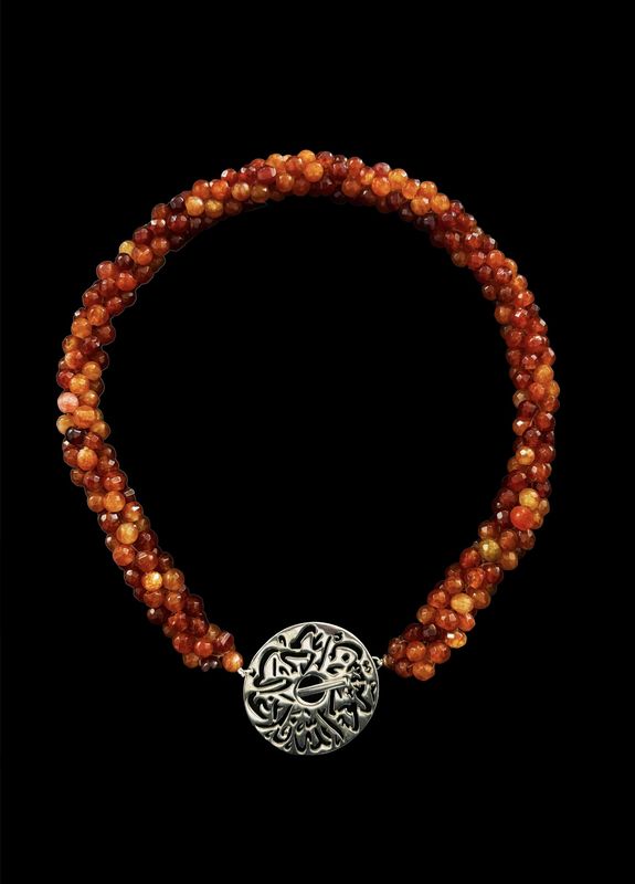 CROCHET STONES WITH MEDIUM DISC CLASP