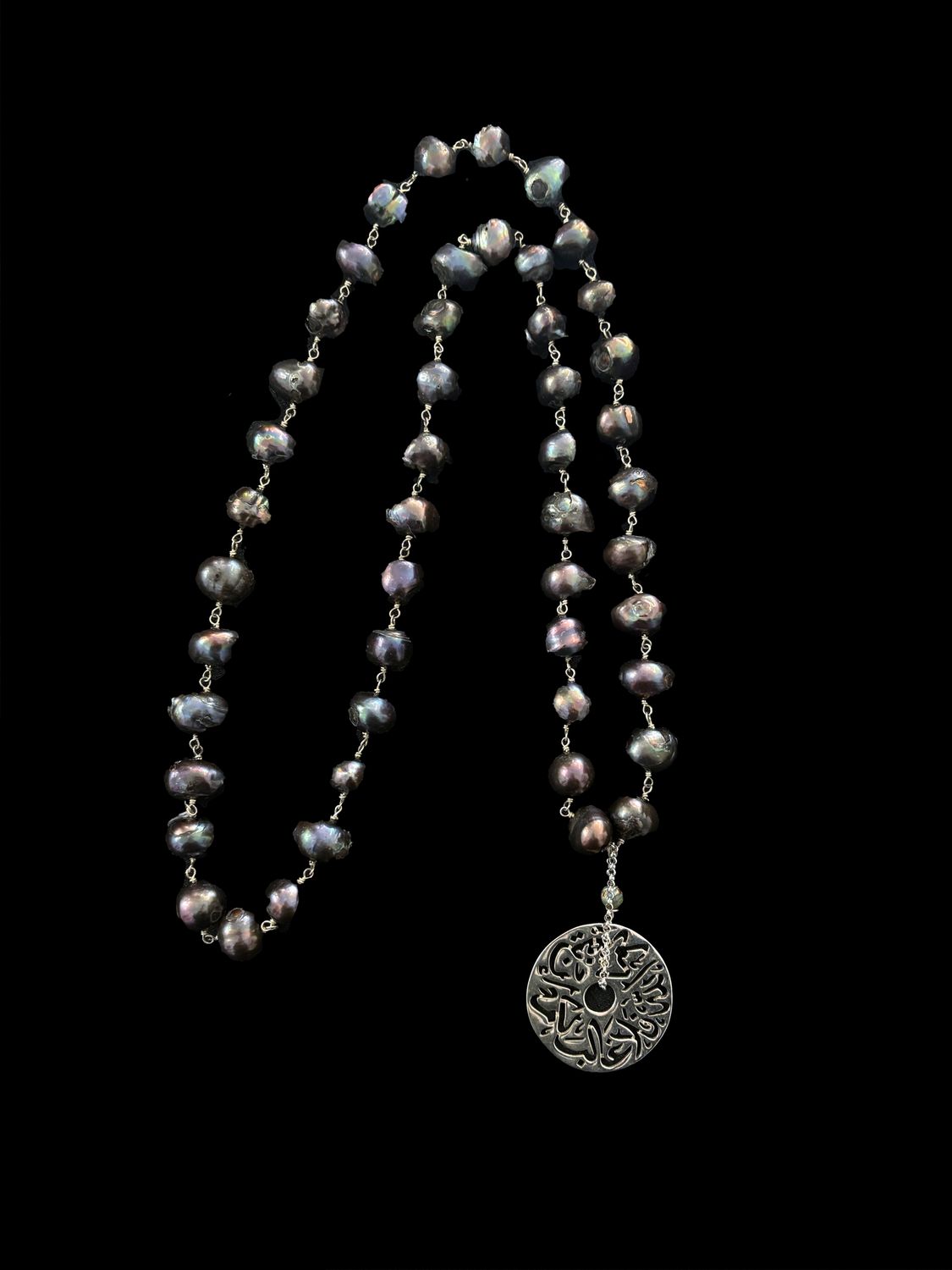 Long Pearl Necklace With Medium Disc