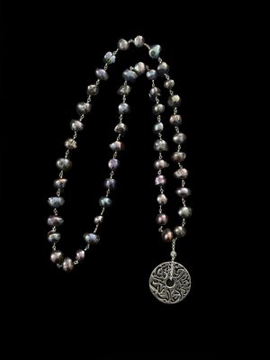 Long Pearl Necklace With Medium Disc