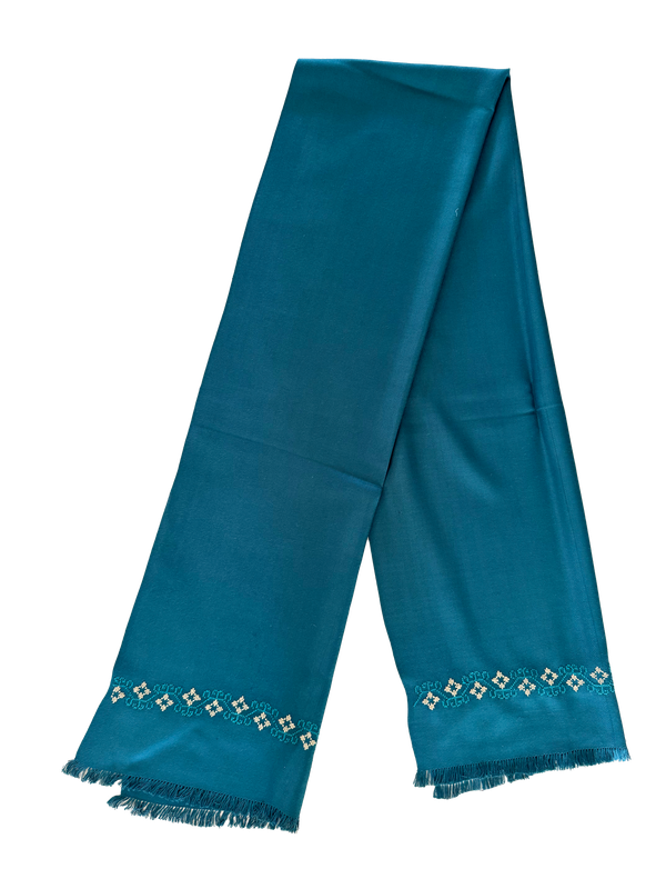 The Men's Scarf in Green with Embroidery on Both Sides