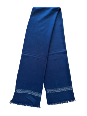 The Men&#39;s Scarf in Blue with Embroidery on Both Sides