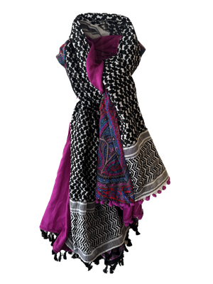 Hatta and Two Fabric Scarf Style 98
