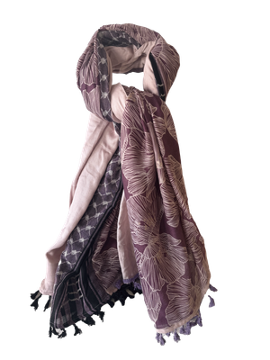 Hatta and Two Fabric Scarf Style 86