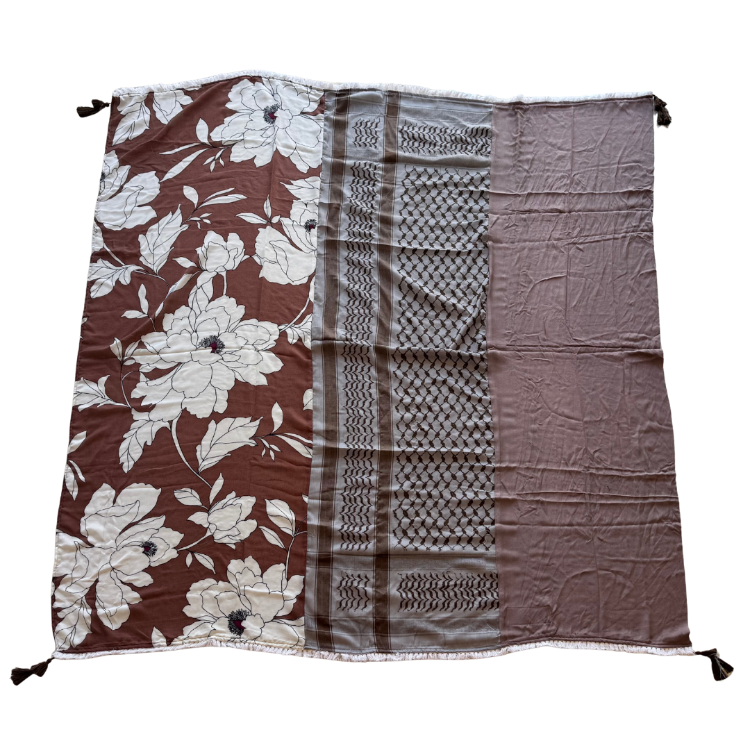 Hatta and Two Fabric Scarf Style 58