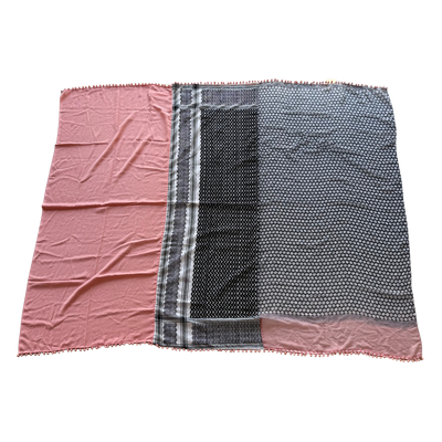 Hatta and Two Fabric Scarf Style 87