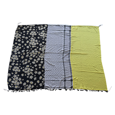 Hatta and Two Fabric Scarf Style 66