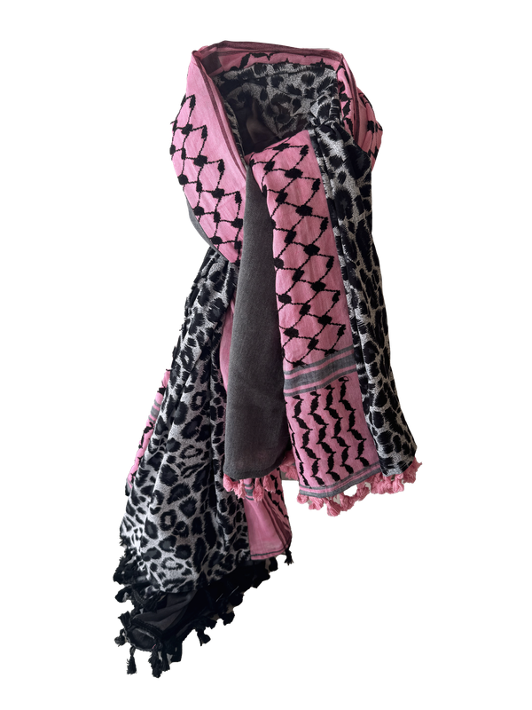 Hatta and Two Fabric Scarf Style 83