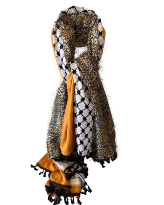 Hatta and Two Fabric Scarf Style 44