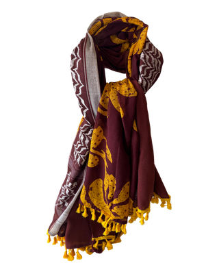 Hatta and Two Fabric Scarf Style 48