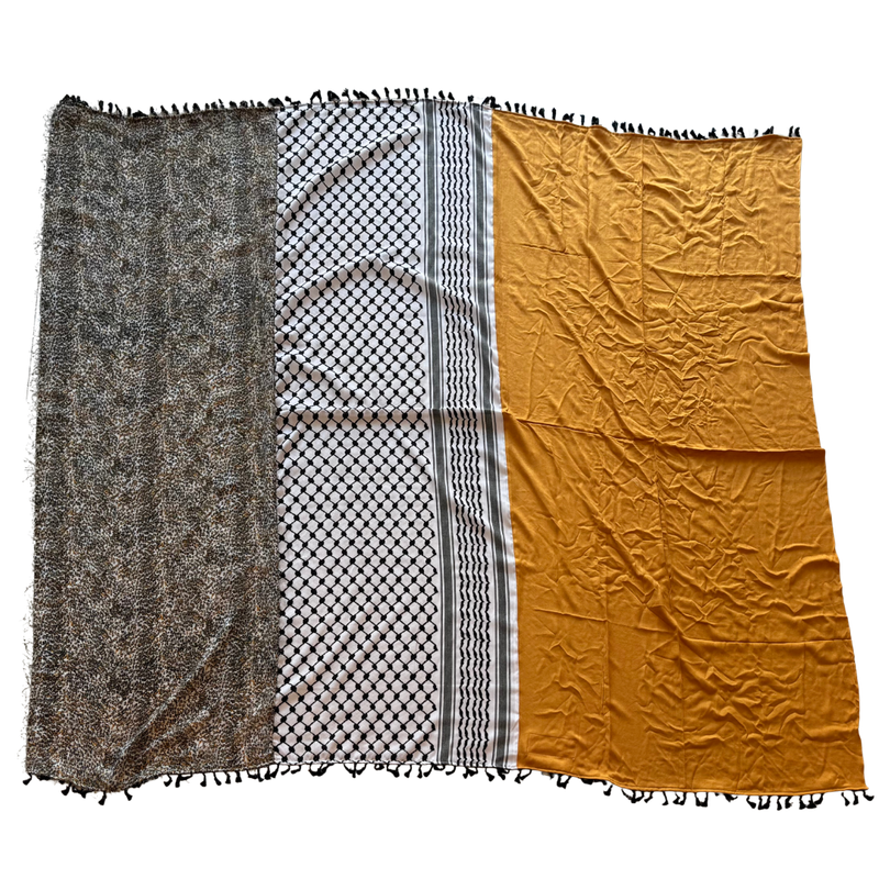 Hatta and Two Fabric Scarf Style 44