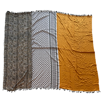 Hatta and Two Fabric Scarf Style 44