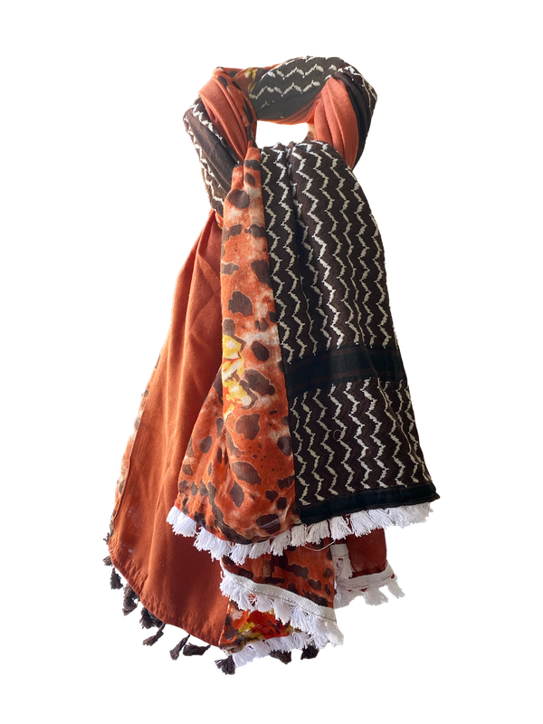 Hatta and Two Fabric Scarf Style 76