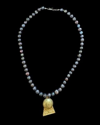 Pearl Necklace With Roman Motif Pendant