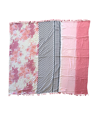 Hatta and Two Fabric Scarf in White and Pink