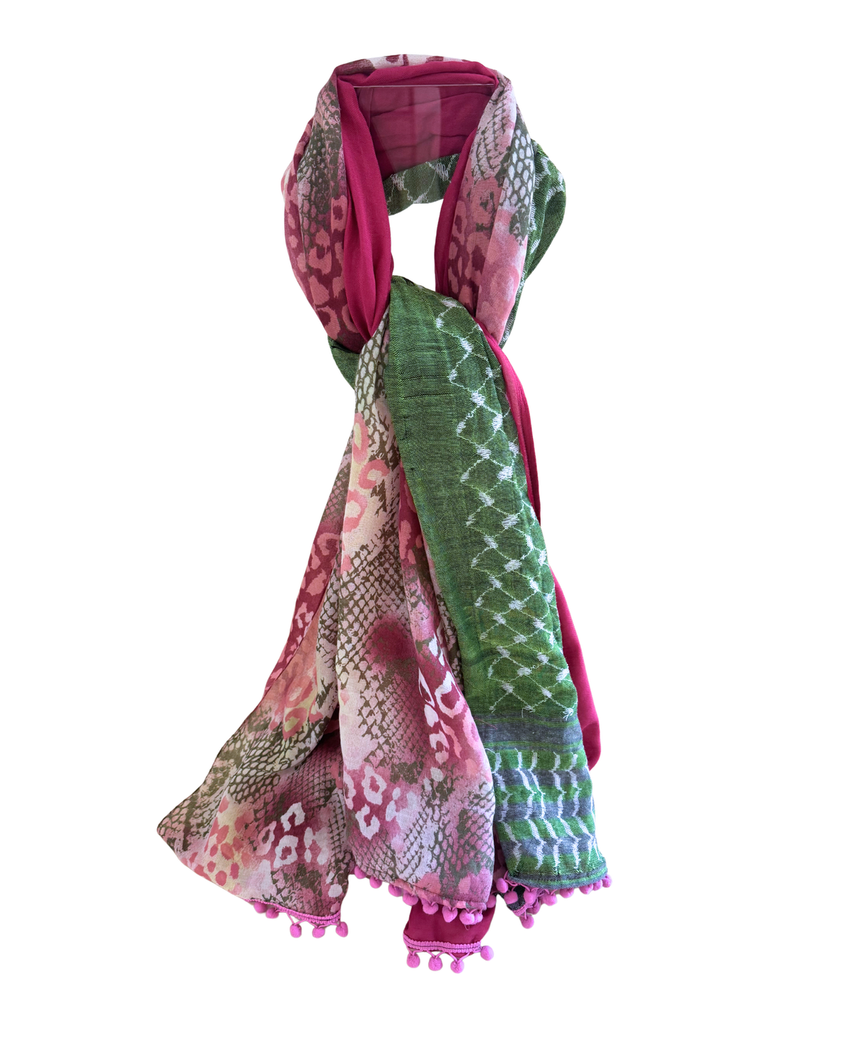 Hatta and Two Fabric Scarf Style 58